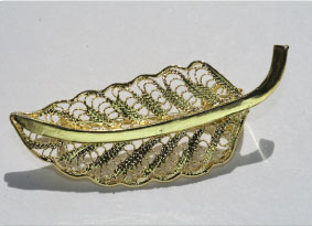 ブローチの写真